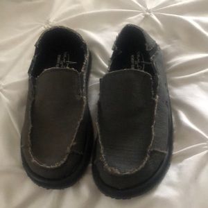 Boys slip on shoes